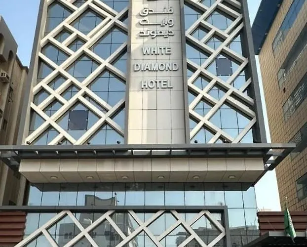 White Diamond Hotel Sari